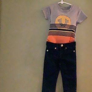 I am selling a two piece outfit for boys